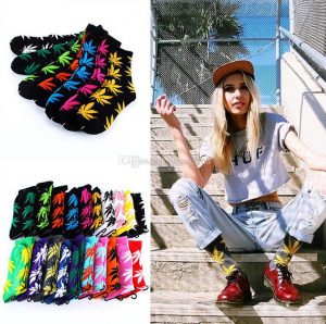 fashion-cool-hip-hop-socks-weed-socks-maple